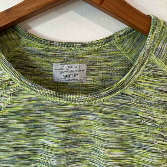 Athleta Fastest Track Seamless Shirt Women's Large Green Ruched Athletic Gym EUC - Picture 3 of 7
